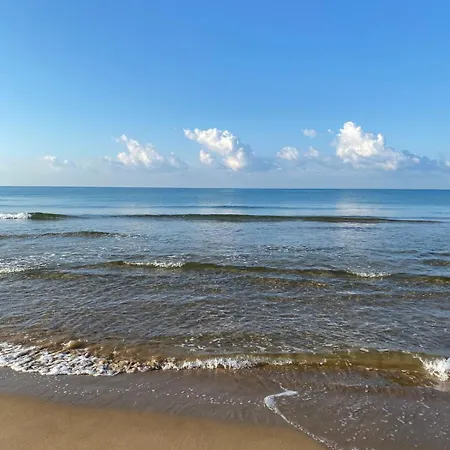 - A Pochi Passi Dal Mare